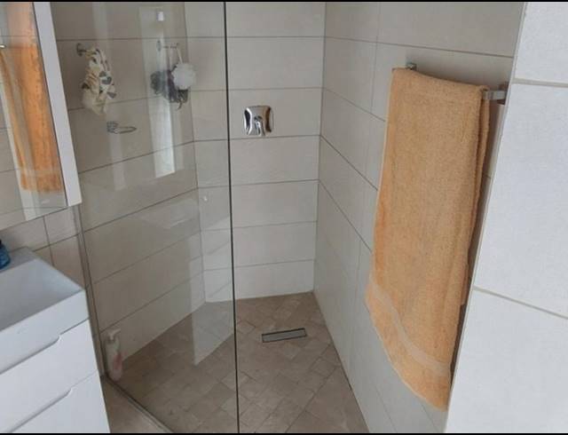 3 BEDROOM APARTMENT FOR SALE IN ELDORAIGNE